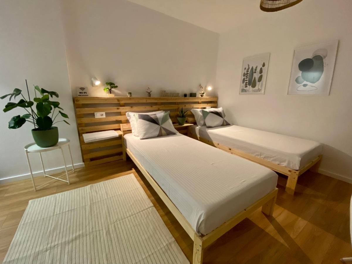 Lucas Central Oasis Studios Tiran Dış mekan fotoğraf